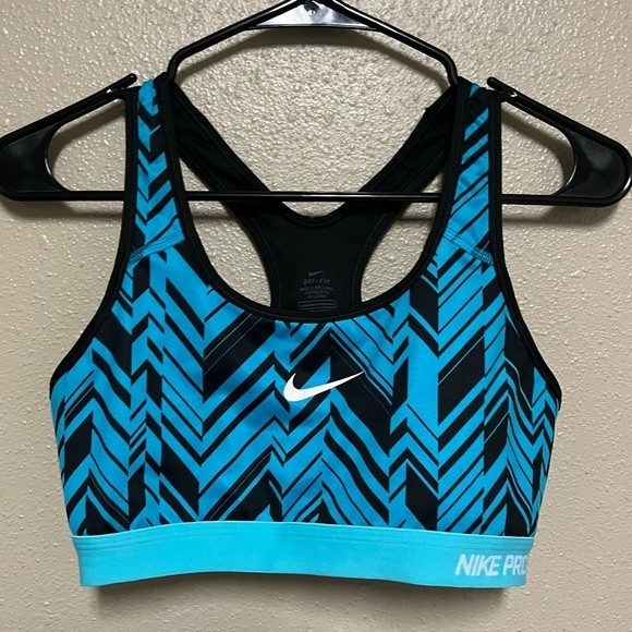 Nike blue and black print sports bra, size large - Picture 2 of 6